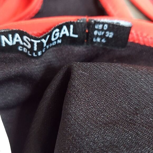 Nasty Gal Red Plunge Neck Cross Back One-Piece Swimsuit Sz 0 NWT - Picture 7 of 8